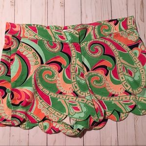 Crown & Ivy scalloped shorts